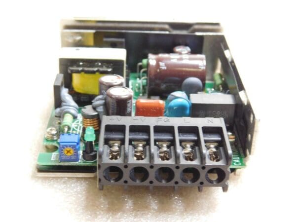 Omron Power Supply Unit Open 24 VDC 0.65 A 15 W Output S8VM-01524D