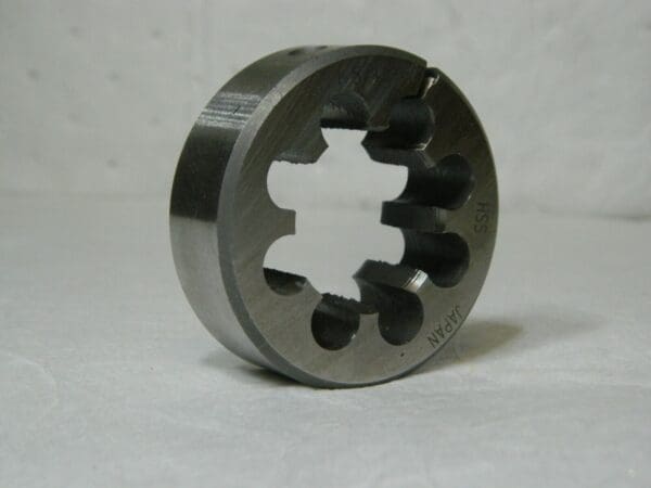 Interstate High Speed Steel Round Adjustable Die 1-5/16 - 32 09035403