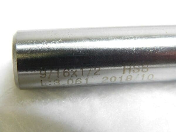 Square End Mills HSS 9/16" x 1-1/8" LOC x 1/2" SD x 3-1/8" OAL 2FL Qty 2 27648