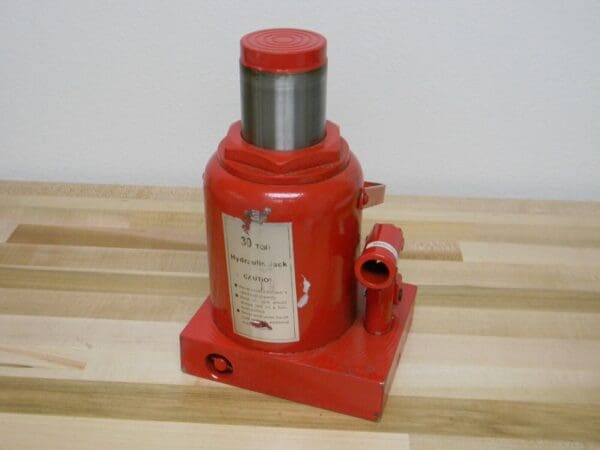 Heavy Duty Hydraulic Bottle Jack 30 Ton Load Capacity 5-1/8 In. Stroke