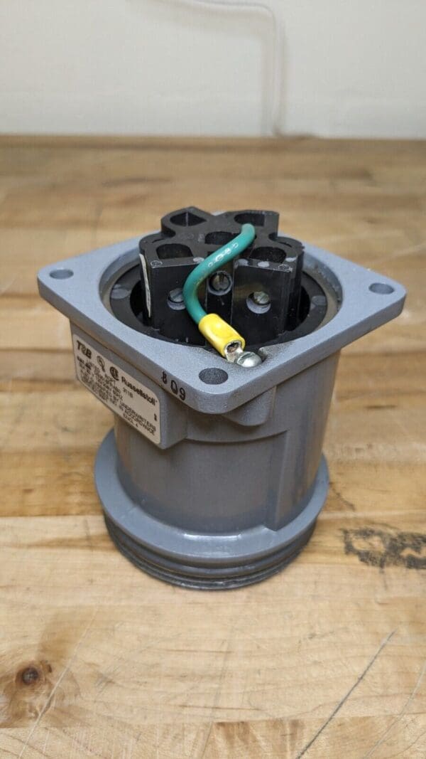 T&B Russelstoll DS3516FRAB Hazardous Locaction Plug Receptacle GN JB RCP