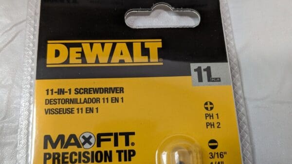 4 PACK DeWALT MaxFit 11-in- Multi Bit Screwdrivers DWHT68000