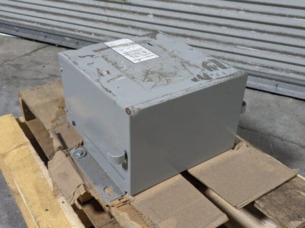 Sola / Hevi-Duty HT5F6AS General Purpose Transformer 480D-240DCT 6KVA 3PH