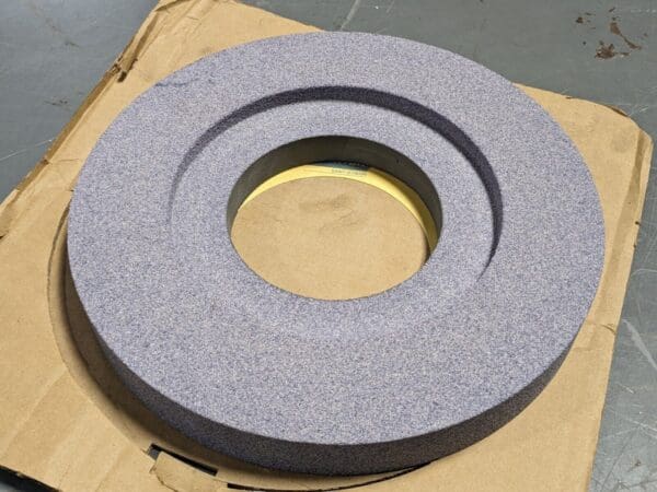 Norton Surface Grinding Wheel 12" Diameter 1-1/2" Thick 32A46-KVBE 66253263170