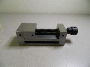 Interstate Toolmaker's Vise 3-15/16" Width 4-15/16" Opening 09287731