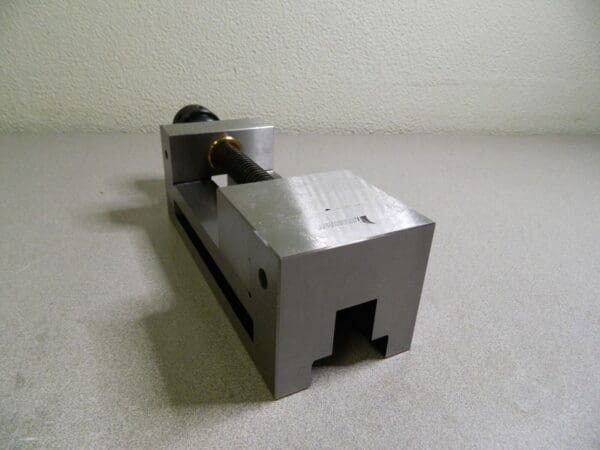 Interstate Toolmaker's Vise 3-15/16" Width 4-15/16" Opening 09287731