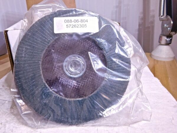 Norton Flap Discs Charger Type 27/R822 7”x 5/8-11 80 Grit Qty-5 63642503521