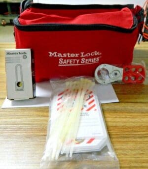 Master Lock Incomplete 3 Piece Padlock and Hasp Kit 1456P410KA