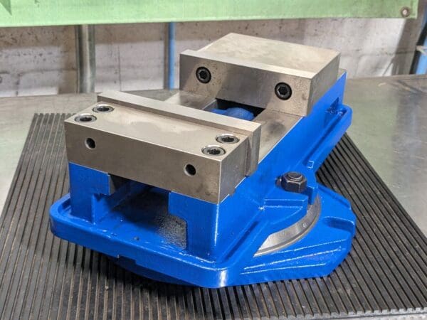 Precision Machine Vise w/ Swivel Base 6" Jaw Width 8" Opening Capacity