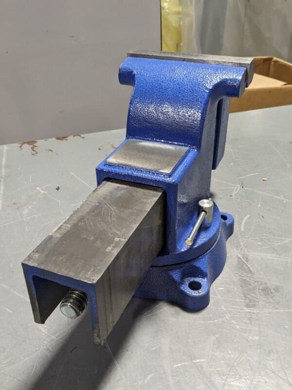 Gibraltar Bench Vise w/ Swivel Base 6" Jaw Width 6" Opening Capacity