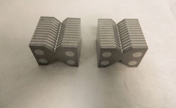 Pro 1-5/16″ Max Capacity 90° Angle Hardened Steel V-Block Set of 2 285-2100