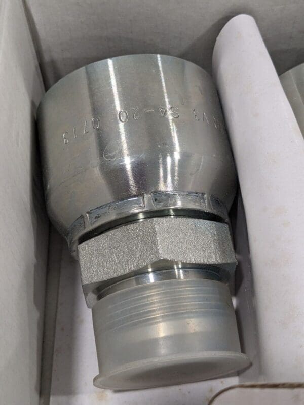 Goodyear Male JIC Ultra-Crimp Hydraulic Fitting 1-1/4"x1-1/4" Qty 2 S4-JCM-2020