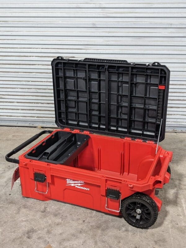 Milwaukee Packout Rolling Tool Chest 38 x 24 x 16" Red Polypropylene 48-22-8428