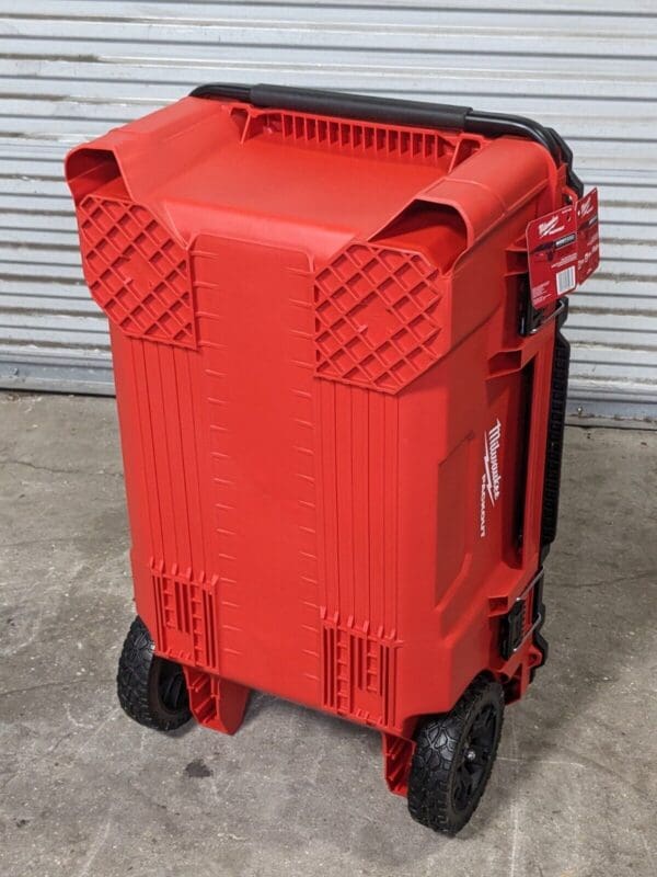 Milwaukee Packout Rolling Tool Chest 38 x 24 x 16" Red Polypropylene 48-22-8428