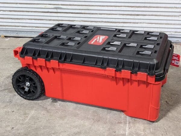 Milwaukee Packout Rolling Tool Chest 38 x 24 x 16" Red Polypropylene 48-22-8428