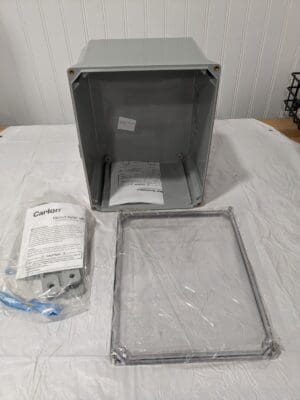 T&B Polycarbonate Standard Enclosure with Screw Flat Cover 8"X10"X6" NV1086