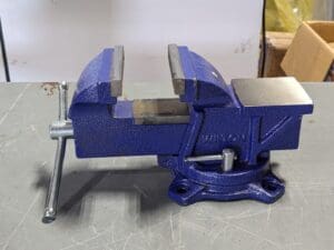 Wilton Bench Vise w/ Swivel Base 5" Jaw Width 5" Opening 11105