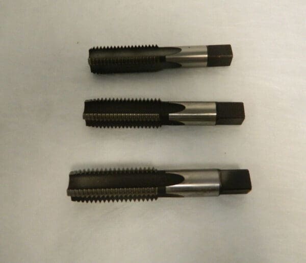 Hertel 1-8 UNC 4 Flute Bottoming Plug & Taper HSS 3 Piece Tap Set K008941AS