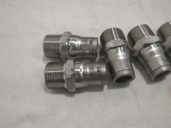 parker 5pc Push-to-Connect Tube Connector, 3/8" OD 3805 60 18