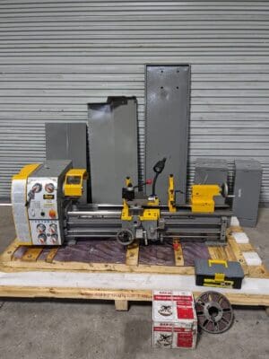 Enco 13 x 40 Geared Head Bench Lathe 2 HP 220v 1 Phase 411-0106 Damaged