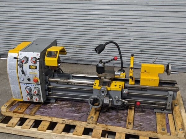 Enco 13 x 40 Geared Head Bench Lathe 65 to 1810 RPM 2 HP 220v 1 Phase 411-0106