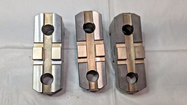 Bison Set of 3 Hard Top Jaws For 16" Chucks 7–883–316