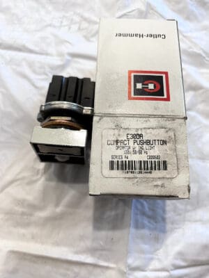 Eaton E30DA Operator, E30 Series, 30.5 mm