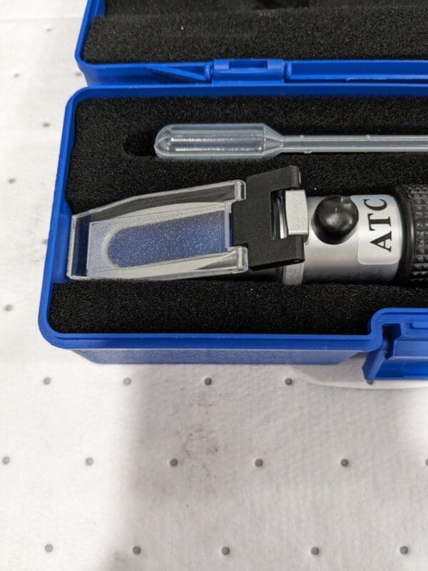 PCE - Handheld Refractometer - 0 to 18% Brix PCE-018 DAMAGED CASE