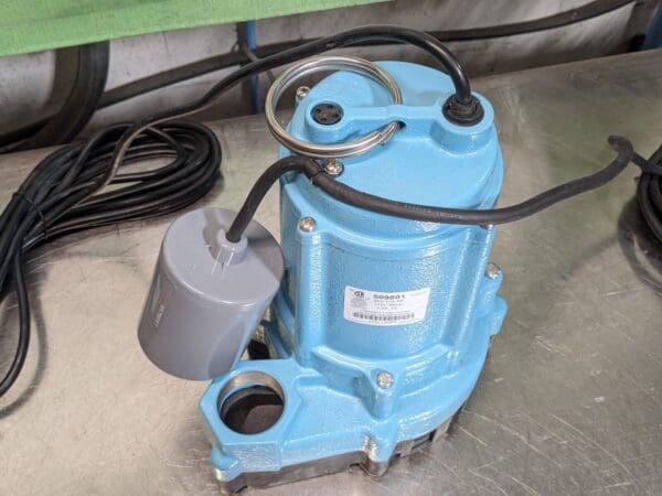 Little Giant Submersible Effluent Pump 22 GPM 1-1/2" Discharge 4/10 HP 115v