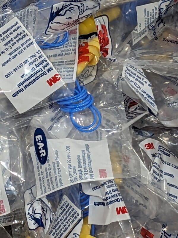 3M Earplugs: 25 dB, Plastic, Flanged, Push-In Stem, Corded Qty 100 7000002320