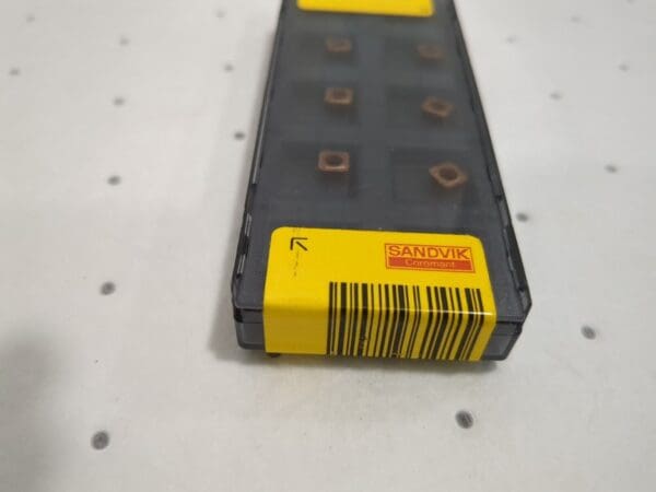 SANDVIK COROMANT new Indexable Drill Inserts: 880LM 1044, Solid Carbide 5765680