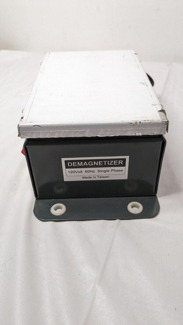 Demagnetizer Single Phase 120V 60Hz 9" Long X 4-1/2" Wide X 3-1/4" High TDZ-E1