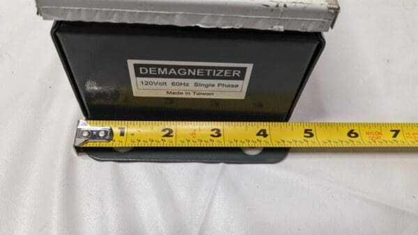 Demagnetizer Single Phase 120V 60Hz 9" Long X 4-1/2" Wide X 3-1/4" High TDZ-E1