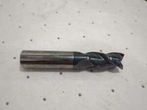 ACCUPRO Square End Mill: 5/8" Dia, 1-1/4" LOC, 3 Fl Solid Carbide 12182109