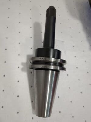 KENNAMETAL End Mill Holder: CAT40 Taper Shank, 1/8" Hole OAL 7" 1026405