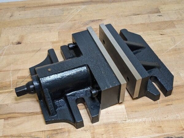 Manual 2-Piece Quick Clamp Machine Vise 8" Jaw Width