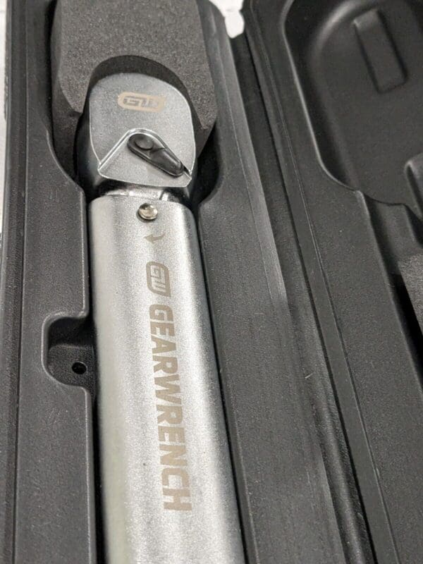 GEARWRENCH Torque Wrench: 1/2" Drive 15 to 100 Nm 85163