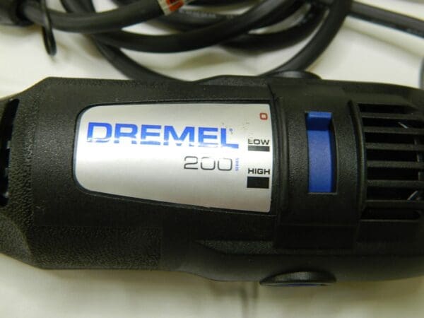 DREMEL 120 Volt Electric Rotary Tool Kit 200-1/15 INCOMPLETE