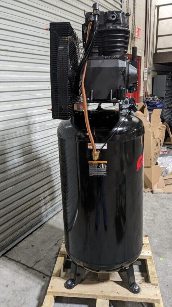 Campbell Hausfeld Vertical Air Compressor 80 Gallon 7.5 HP 230v 1 Ph. Damaged