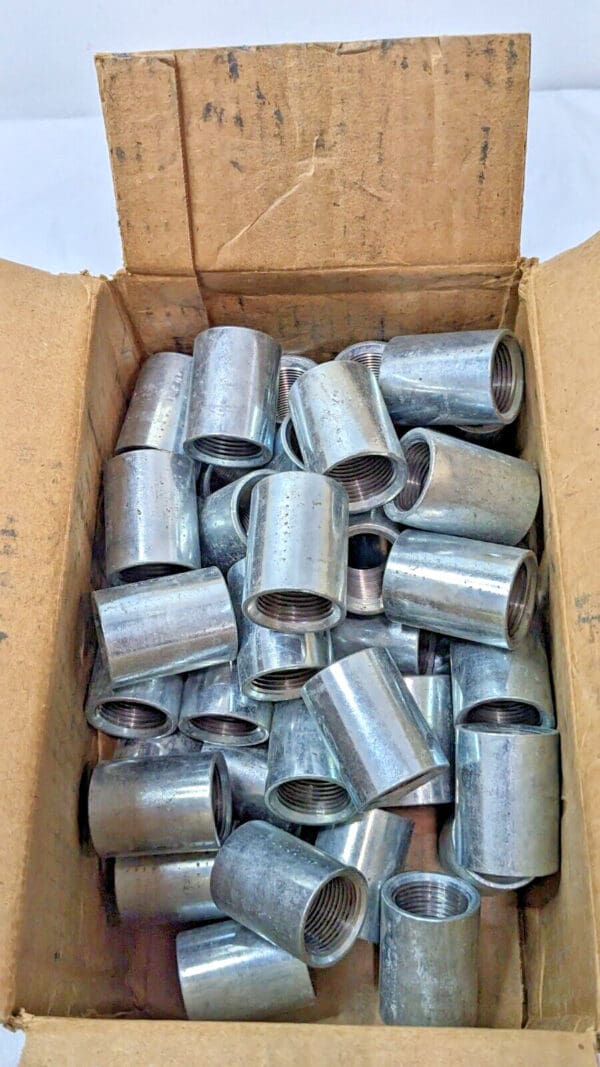 BOX OF 50 Ward Mfg Tapped Straight Merchant Couplings 3/4" Carbon Steel 420S06