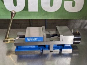 Kurt Hydraulic VersatileLock Machine Vise 6" Jaw Width 6" Opening 3600H