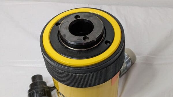 ENERPAC 20 Ton Hollow Plunger Hydraulic Cylinder Single-Acting RCH202