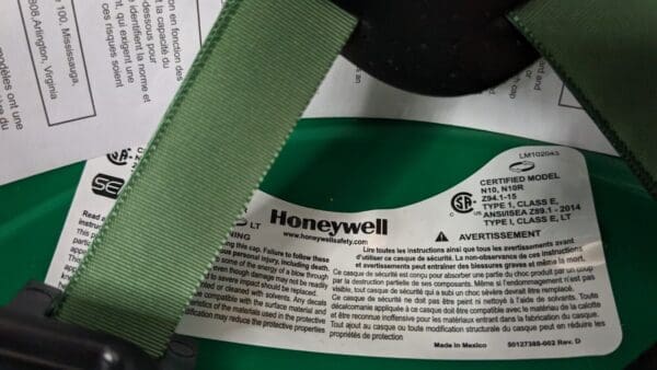 Honeywell North Zone N10 Hard Hats 4-Point Suspension Green QTY 11 N10040000