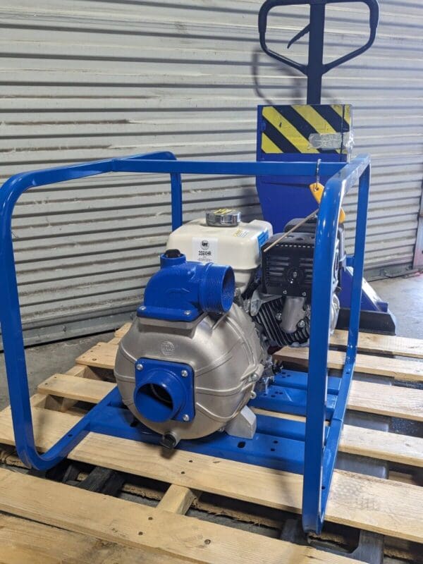 AMT Self Priming Engine Driven Trash Pump 530 GPM Max. 8 HP 3S9XHR