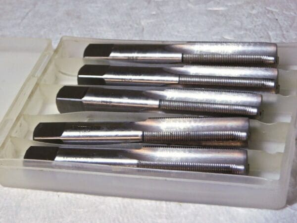 Professional HSS Hand Plug Tap M20X1.00 Metric 4Fl D5 Limit 4-1/2” OAL Box of 5