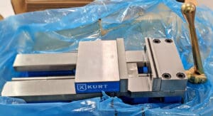 Kurt Vise 6" Jaw Width X 9" Jaw Opening HD691 INCOMPLETE