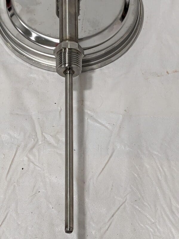 WIKA Bimetal Dial Thermometer: 0 to 200 ° F, 6" Stem Length 51060A005G4