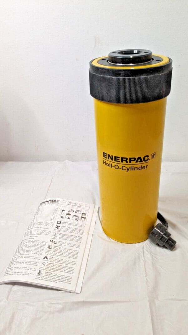 Enerpac Hollow Plunger Hydraulic Cylinder Single-Acting 30 Ton Capacity RCH306