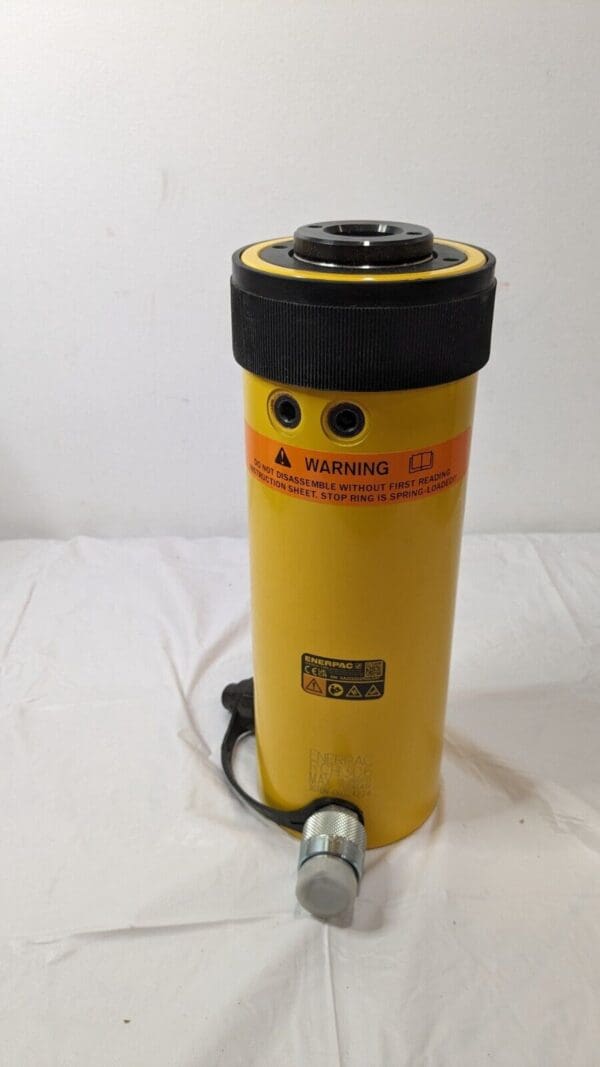 Enerpac Hollow Plunger Hydraulic Cylinder Single-Acting 30 Ton Capacity RCH306