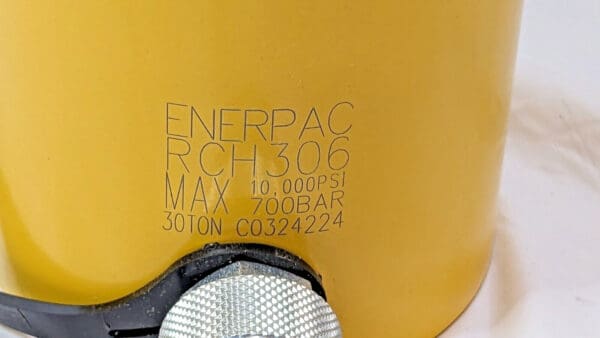 Enerpac Hollow Plunger Hydraulic Cylinder Single-Acting 30 Ton Capacity RCH306